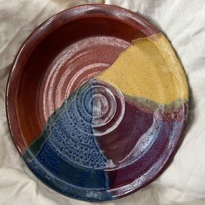Signed Artisan made pottery pie plate